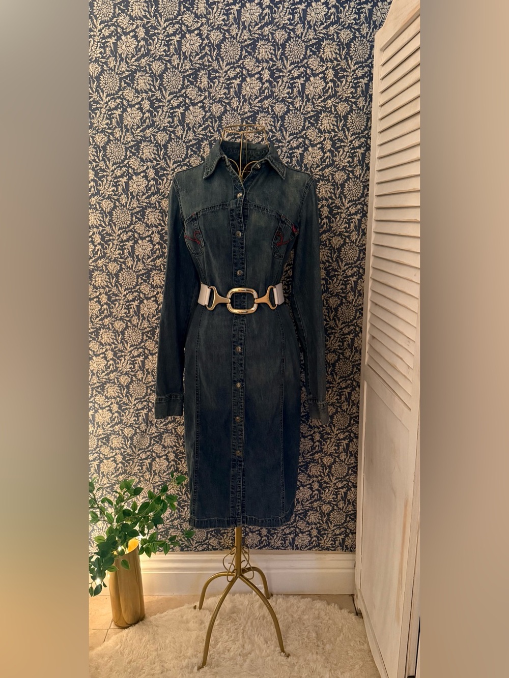 Vintage GUESS Red Tag Denim Midi Dress L Embroidered 90s Western